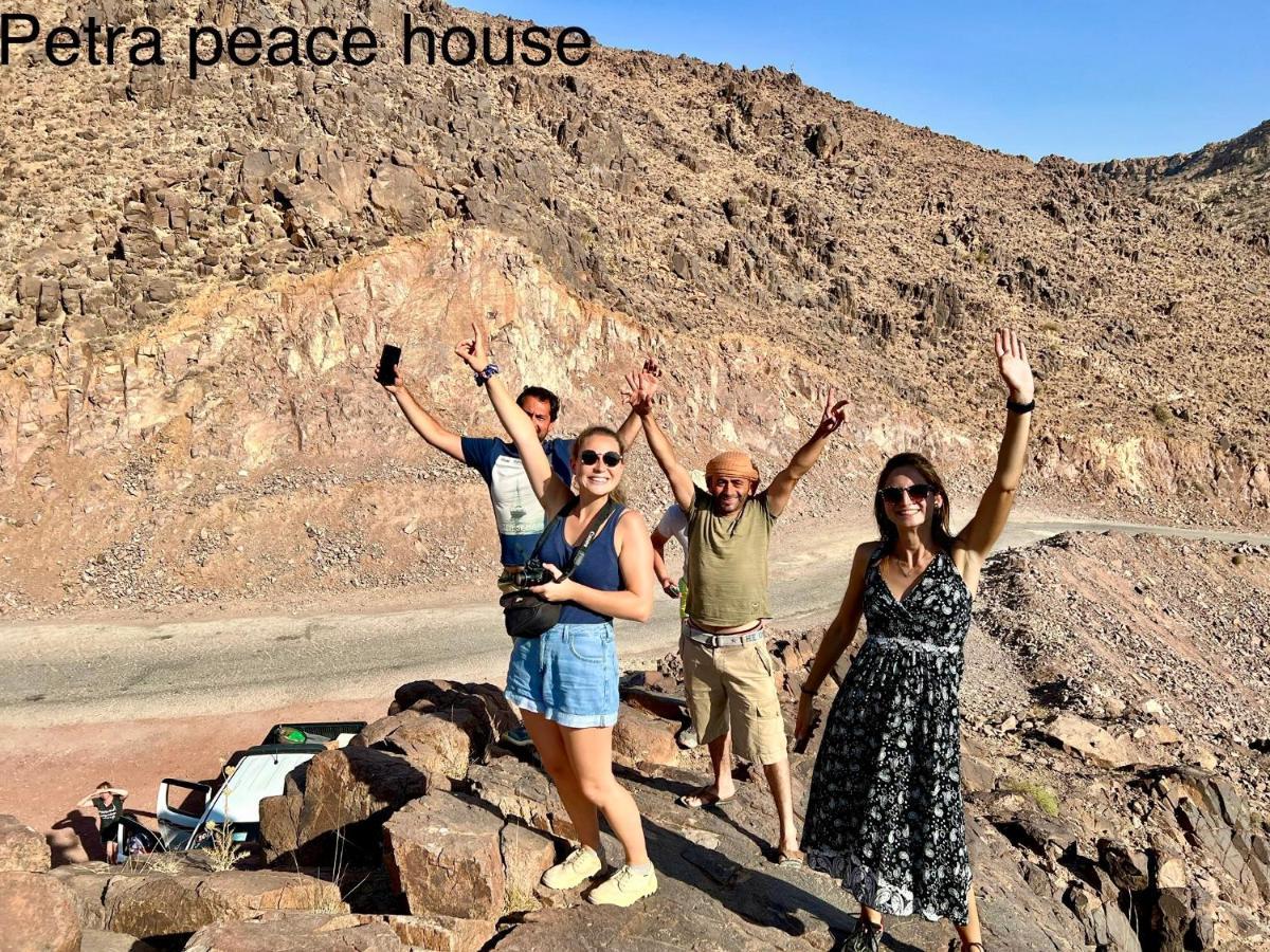 Petra Peace House 호텔 와디무사 외부 사진